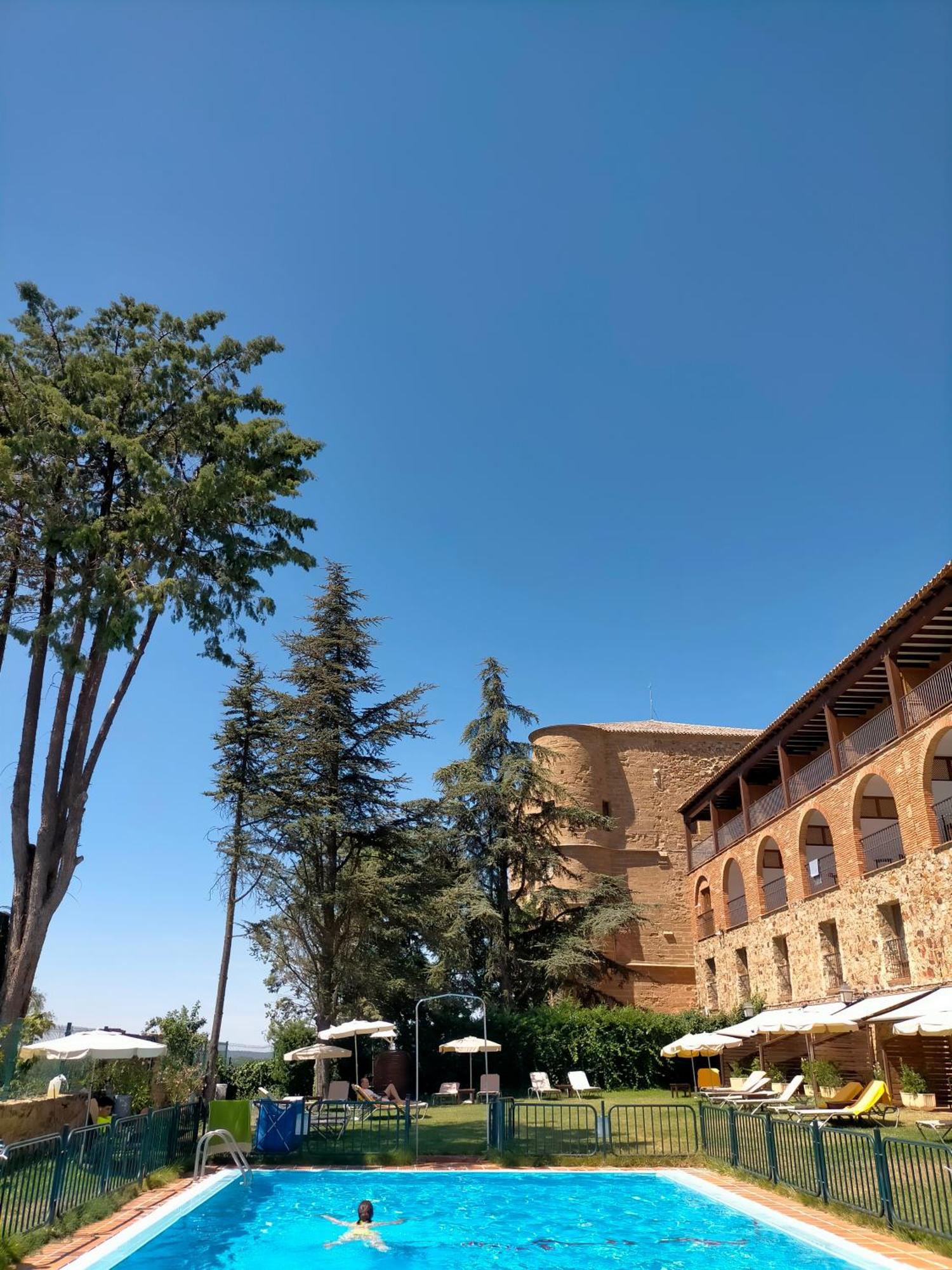 Parador De Benavente Exterior foto
